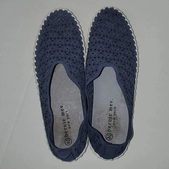 Bernie Mev. Cut Out Slip-On Blue Suede Leather Shoes Womens Size 40 - Picture 5 of 11